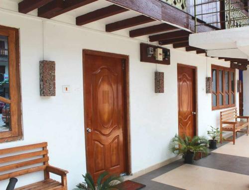 Bed & Breakfast Kapoor Tourist Cottage