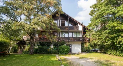 Hostal Garden House