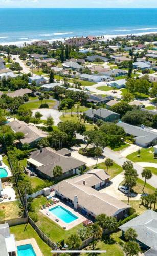 Beachside Pool, Jacuzzi, Golf Cart, Kids, Pet Home