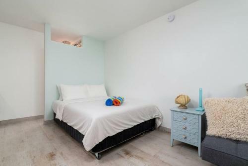The International - Oceanside Condo