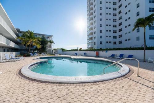 The International - Oceanside Condo