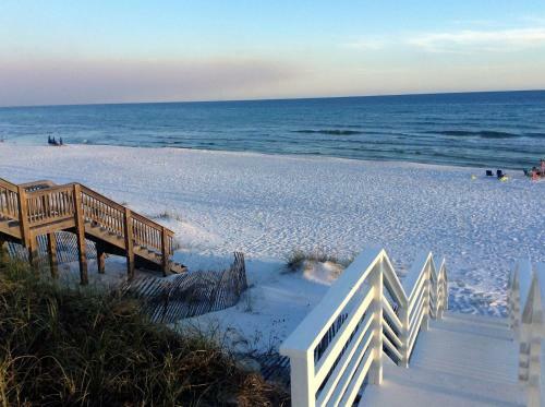 Whitebird 30a