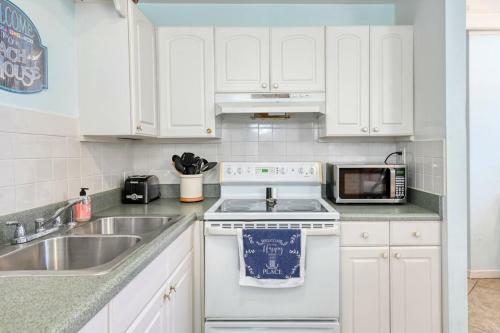 Vilano Cottage Unit B