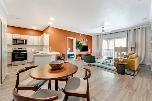 Wanderjaunt - Camden Visconti Apartments
