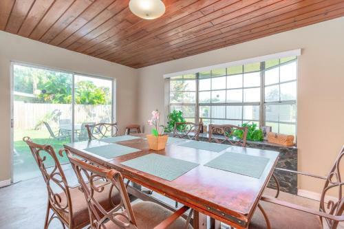 Classic Modern Home In Tampa