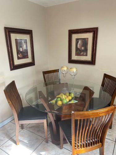 Bongo Stays Beautiful Upscale Home Close To The Airport