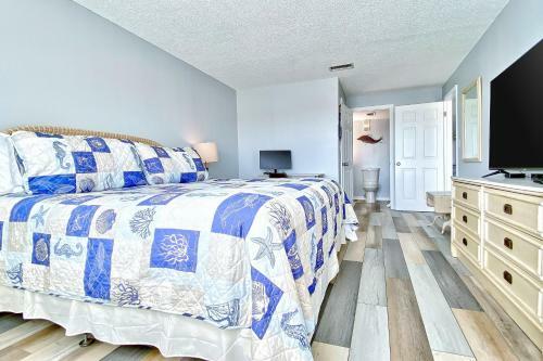 Beach Place 1-404