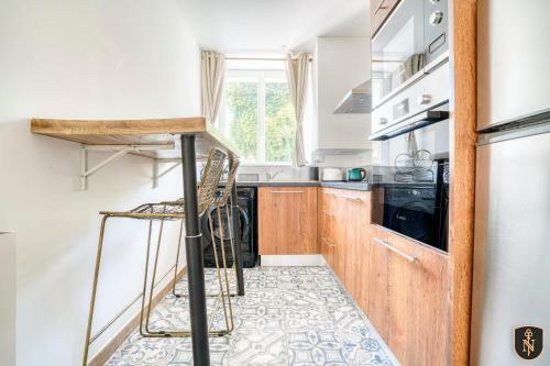 Charming Apartment In A Castle In Town