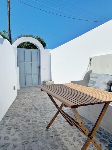 Villa Poli Cave House Santorini