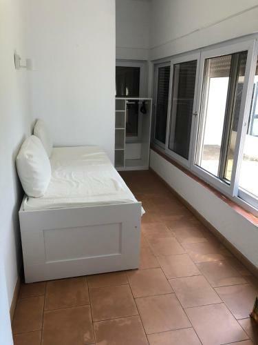 Apartamento Pedras D'el Rei, T0 Renovado