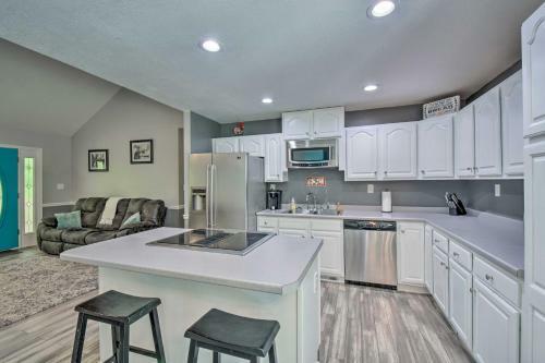 Charming Ranch-style Home Near Lake Lanier!