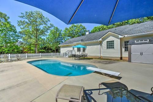 Charming Ranch-style Home Near Lake Lanier!