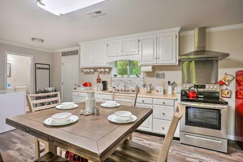 Rock Spring Hideaway With Large Yard And Grill!