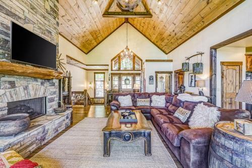 Birchwood Lodge