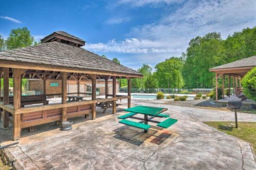 Luxe Ranger Escape With Private Hot Tub And Grill