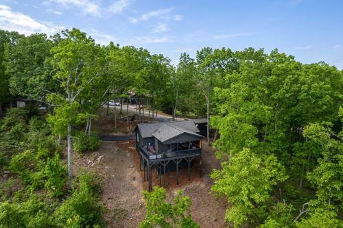 Luxe Ranger Escape With Private Hot Tub And Grill