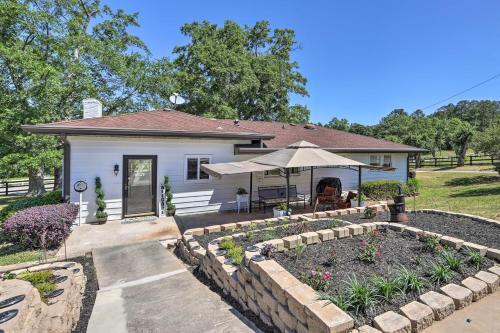 Idyllic Stockbridge Escape With Grill And Views!