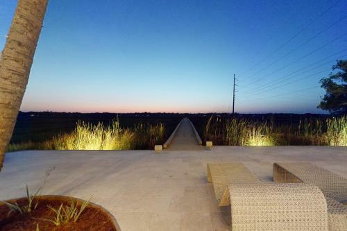 The Retreat At Ocean Road