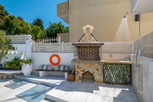 Villa Mikaela's Pool House
