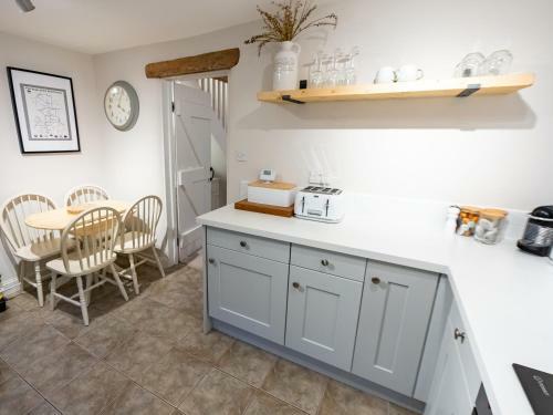 Oak Cottage