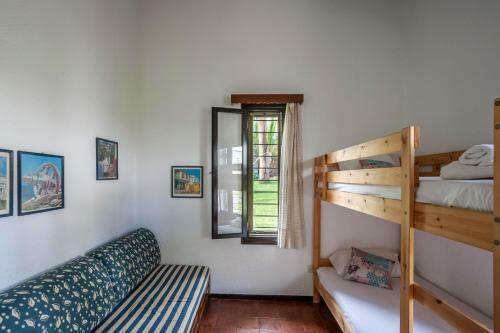 The Gift Sunny Villa