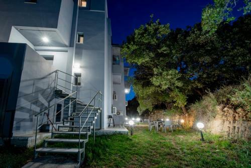 New Asteria. Luxury Maizonette With Sea View
