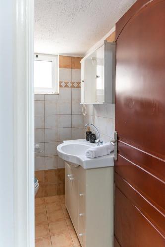 Nmb Anissaras Apartments 203