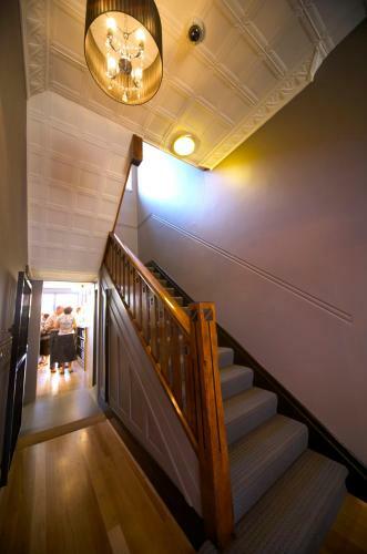 Hostal Carrington Place