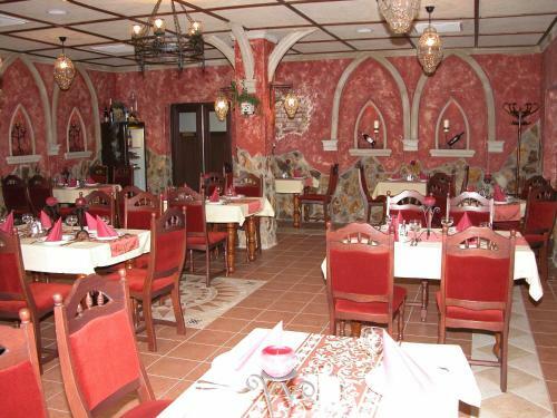 Korona Hotel �s �tterem