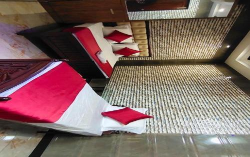 Hotel Supreme Lodge