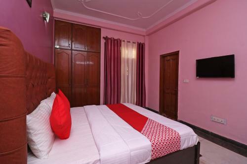 Pop 89577 Hotel The Rock Residency