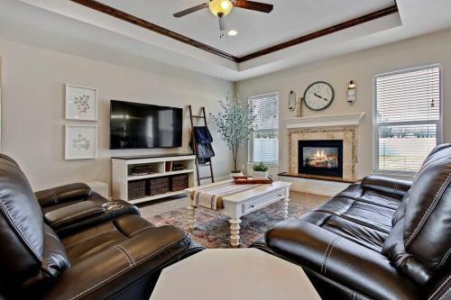 Sun Filled 3 Bedroom Meridian Home
