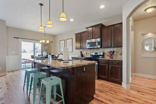 Sun Filled 3 Bedroom Meridian Home
