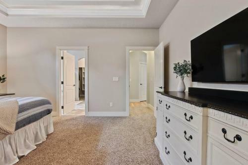 Sun Filled 3 Bedroom Meridian Home