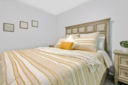 A La Mode Homestyle 3 Bedroom Centered In Meridian, Id