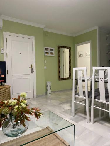 Apartamento C�ntrico ?los Pajaritos? Con Garaje.