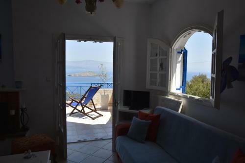 Villa Iokasti (sea View)