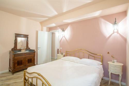 Residenza Dei Piaceri Perduti-rosa