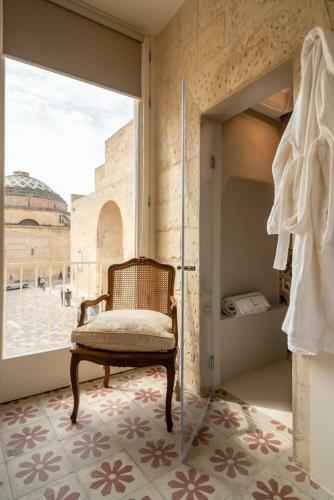 Apartamento Lu Leccio, Principal Suite With View 5