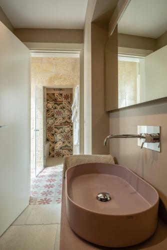 Apartamento Lu Leccio, Principal Suite With View 5