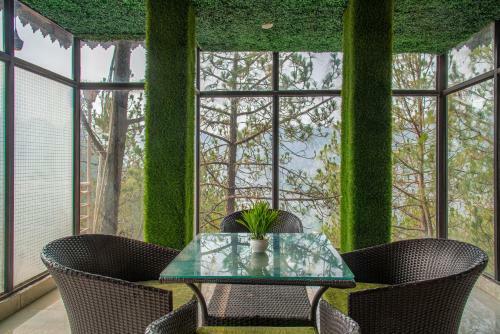 Pine Dream Resort L Kasauli L Barog
