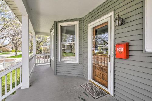 Charming Oak Park Home With Private Fire Pit!