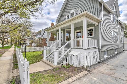 Charming Oak Park Home With Private Fire Pit!