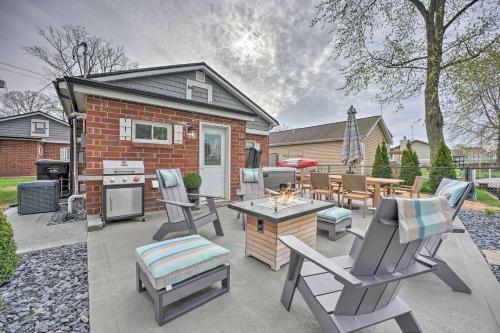 Waterfront Syracuse Home With Patio And Fire Pit!