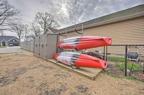 Waterfront Syracuse Home With Patio And Fire Pit!