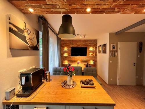 Cozy & Quiet Loft Apartment Close To Airport