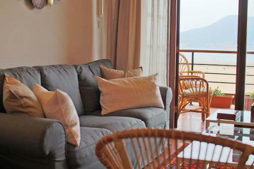 Apartamento Piso Reformado Con Vistas A La Playa De Laredo