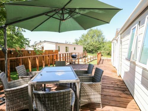 109 Pentney Lakes