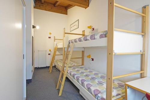 Iflat Bright Apartment With View And Attic