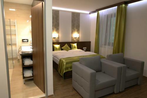 Szarvask�t Hotel